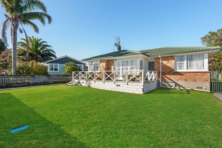 Photo of property in 99 Cargill Street, Papakura, 2110