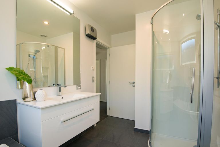 Photo of property in 51 Molyneux Avenue, Cromwell, 9310