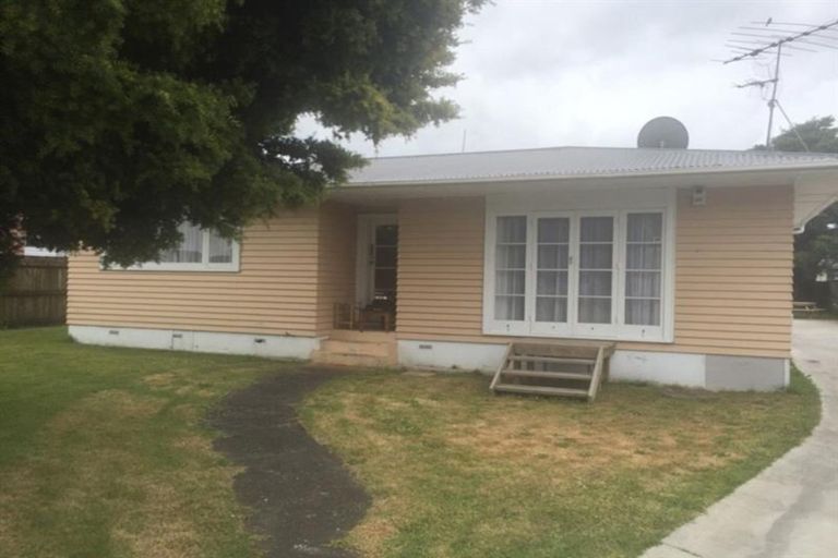 Photo of property in 10 Clark Street, Manurewa, Auckland, 2102