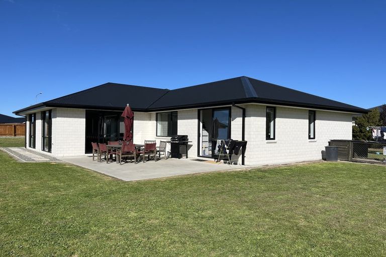 Photo of property in 5 Ormandy Court, Amberley, 7410
