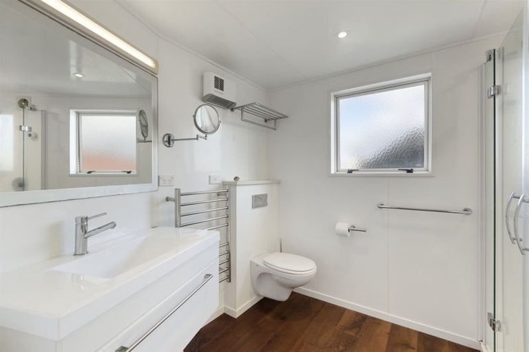 Photo of property in 56b Marine Parade, Mount Maunganui, 3116