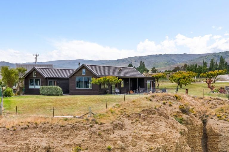 Photo of property in 112 Hall Road, Bannockburn, Cromwell, 9384