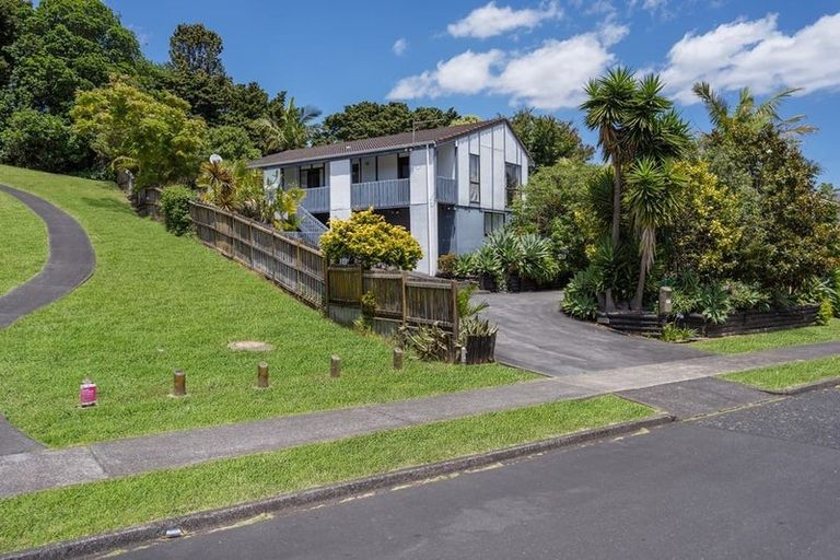 Photo of property in 37 Aronia Way, Goodwood Heights, Auckland, 2105