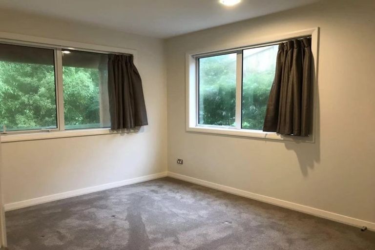 Photo of property in 102b Beach Road, Castor Bay, Auckland, 0620