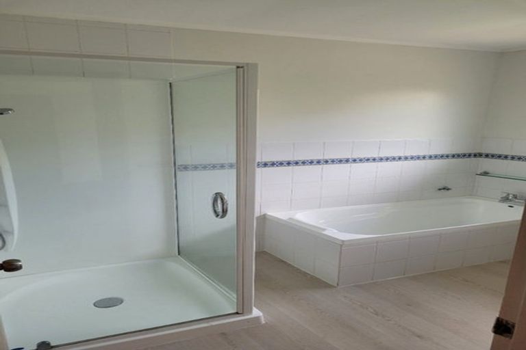 Photo of property in 42 Barnhill Crescent, Pahurehure, Papakura, 2113