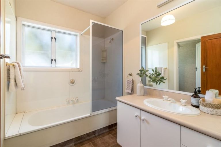 Photo of property in 6 Thornycroft Street, Fendalton, Christchurch, 8052