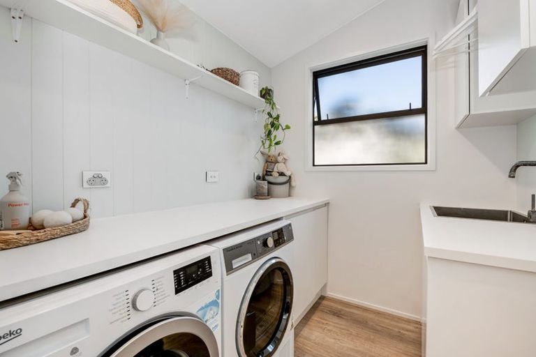 Photo of property in 18 Glengarry Avenue, Manly, Whangaparaoa, 0930