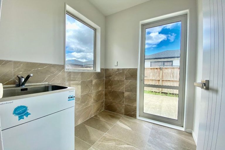 Photo of property in 28 Wellfield Drive, Papakura, 2110