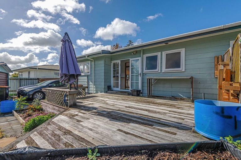 Photo of property in 88 Apollo Parade, Milson, Palmerston North, 4414