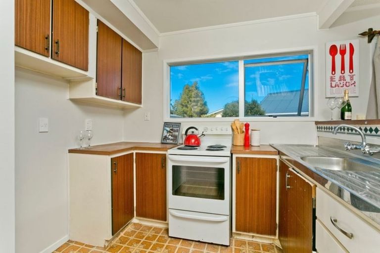 Photo of property in 1/136 Lynn Road, Bayview, Auckland, 0629