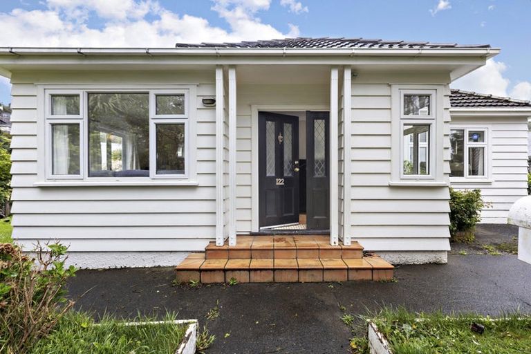 Photo of property in 122 Donald Street, Karori, Wellington, 6012