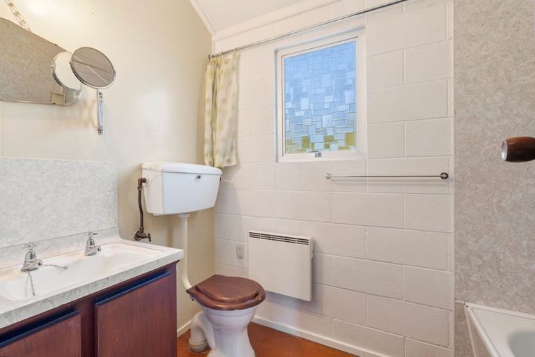 Photo of property in 150 Lakeview Terrace, Lake Hawea, Wanaka, 9382