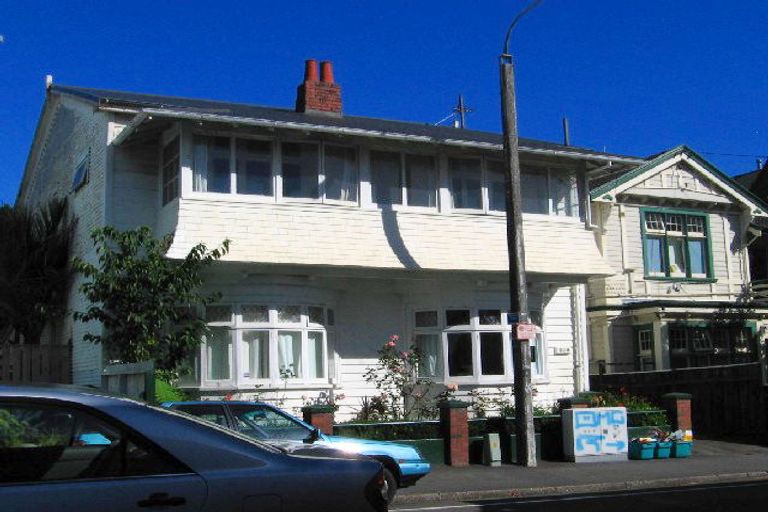 Photo of property in 208 The Terrace, Wellington Central, Wellington, 6011