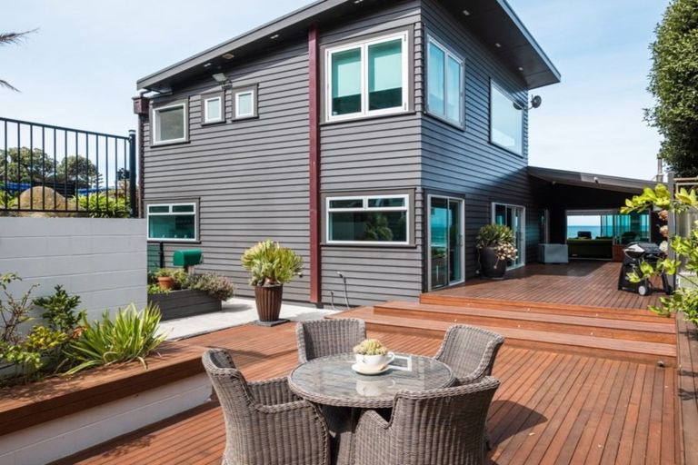 Photo of property in 10 Makorori Beach Road, Makorori, Gisborne, 4073