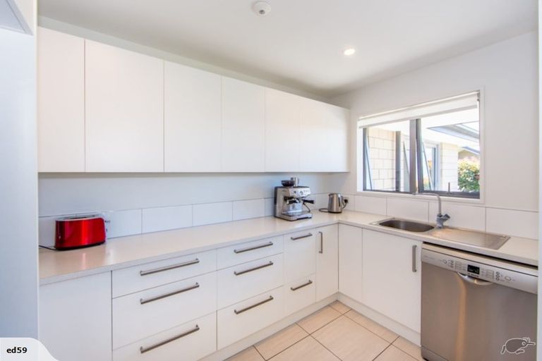 Photo of property in 25 Jacqueline Drive, West Melton, 7618