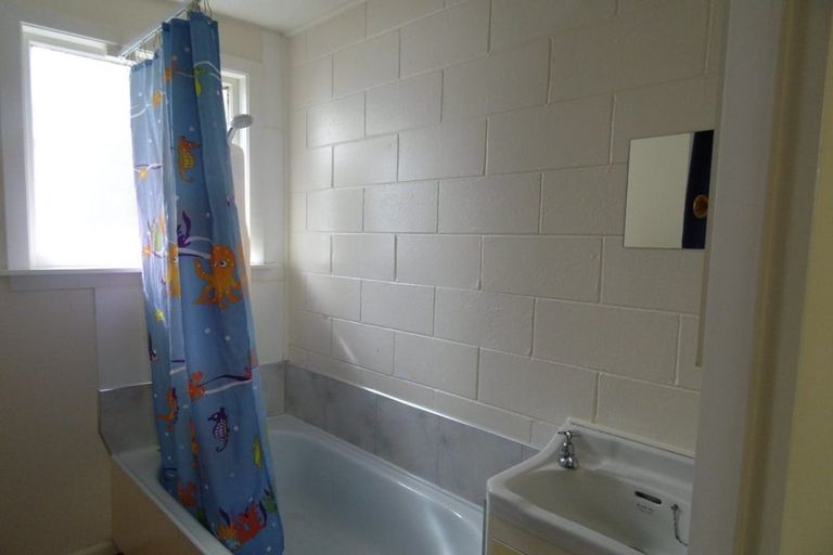 Photo of property in 2/9 Abberley Crescent, St Albans, Christchurch, 8014