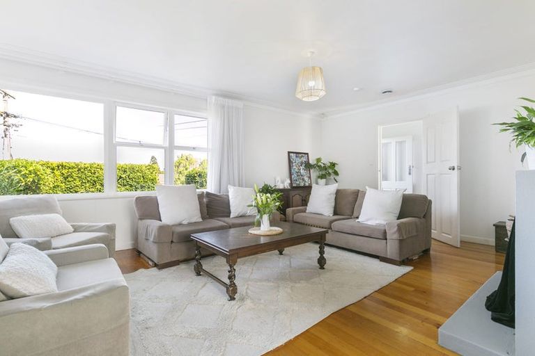 Photo of property in 21 Mcrae Road, Mount Wellington, Auckland, 1060