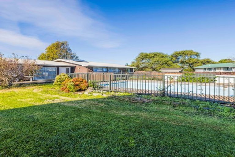 Photo of property in 9 Blanes Road, Weymouth, Auckland, 2103