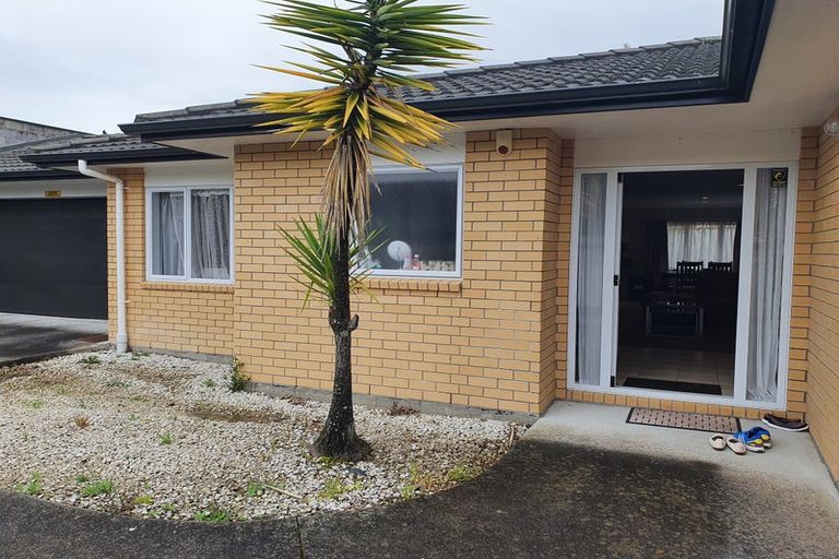 Photo of property in 32a Rimu Street, New Lynn, Auckland, 0600