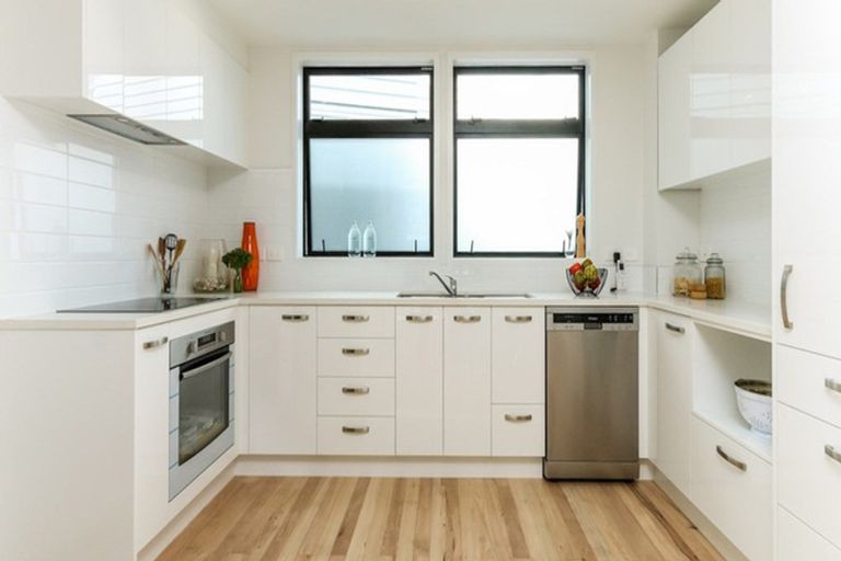 Photo of property in 2/10 Rose Road, Grey Lynn, Auckland, 1021