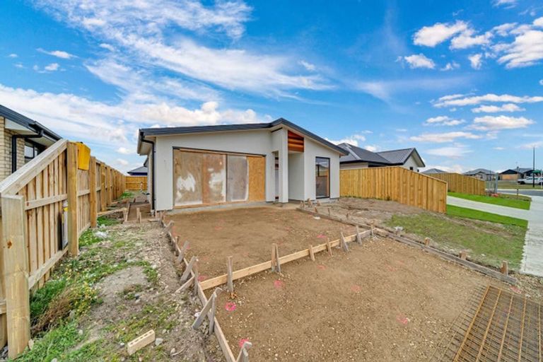 Photo of property in 21 Ellmers Street, Woodend, 7691