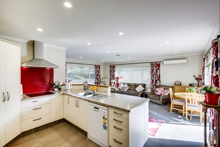 Photo of property in 23 White Street, Taradale, Napier, 4112