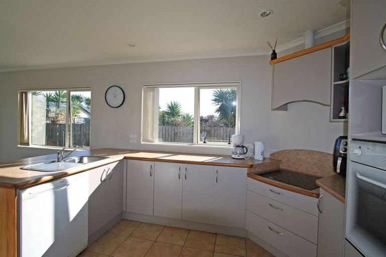 Photo of property in 20 Meade Place, Bell Block, New Plymouth, 4312