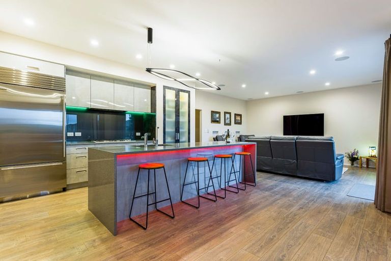 Photo of property in 60 Pohutukawa Parade, Riverhead, 0820