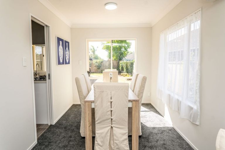 Photo of property in 5 Greta Banks Place, Wattle Downs, Auckland, 2103