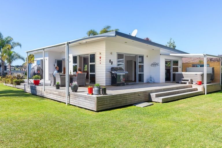Photo of property in 10 Kagan Avenue, Mangawhai, 0505