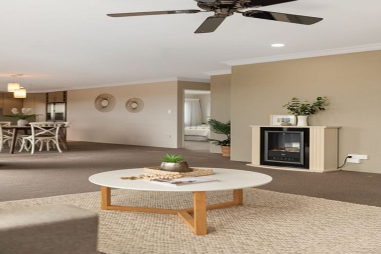 Photo of property in 43 Hillcrest Road, Otumoetai, Tauranga, 3110