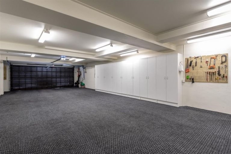 Photo of property in 2/70 Kitchener Road, Milford, Auckland, 0620
