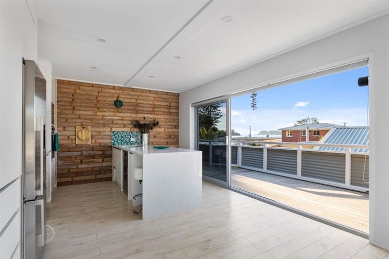 Photo of property in 3 Turei Road, Kawakawa Bay, Papakura, 2585