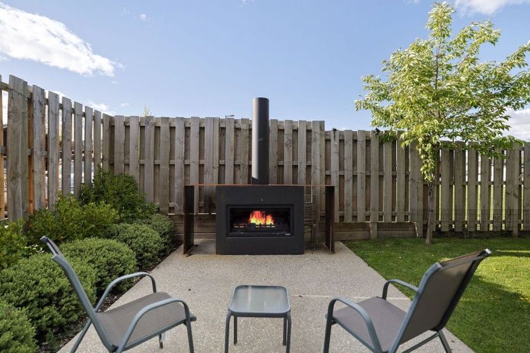 Photo of property in 4 Lauder Street, Lake Hayes, Queenstown, 9304