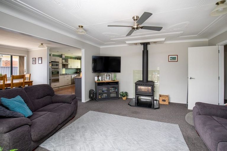Photo of property in 27 Clutha Street, Alexandra, 9320