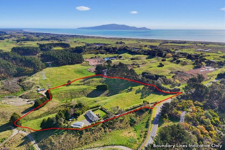 Photo of property in 141 Te Hapua Road, Te Horo, Otaki, 5581