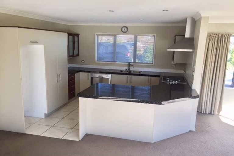 Photo of property in 19 Papaumu Green, Parklands, Christchurch, 8083