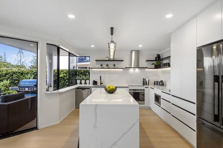 Photo of property in 236 Hibiscus Coast Highway, Orewa, 0931