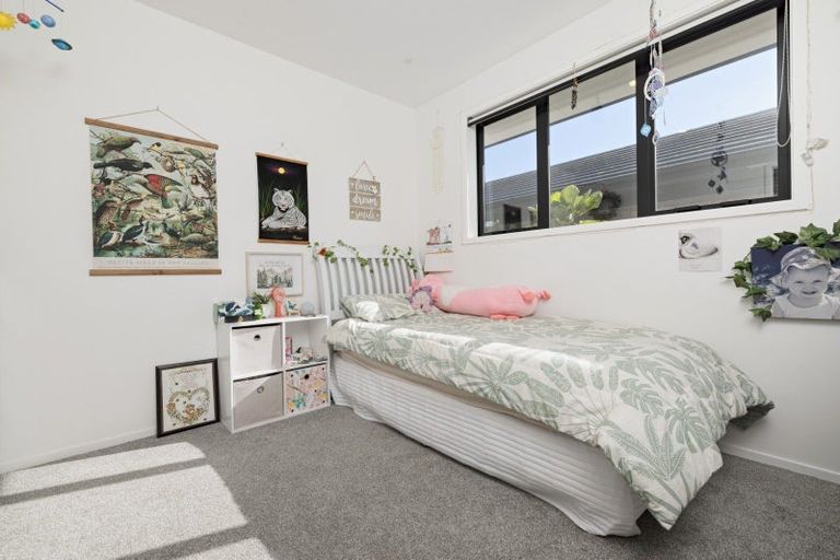 Photo of property in 11 Tiria Drive, Papamoa Beach, Papamoa, 3118