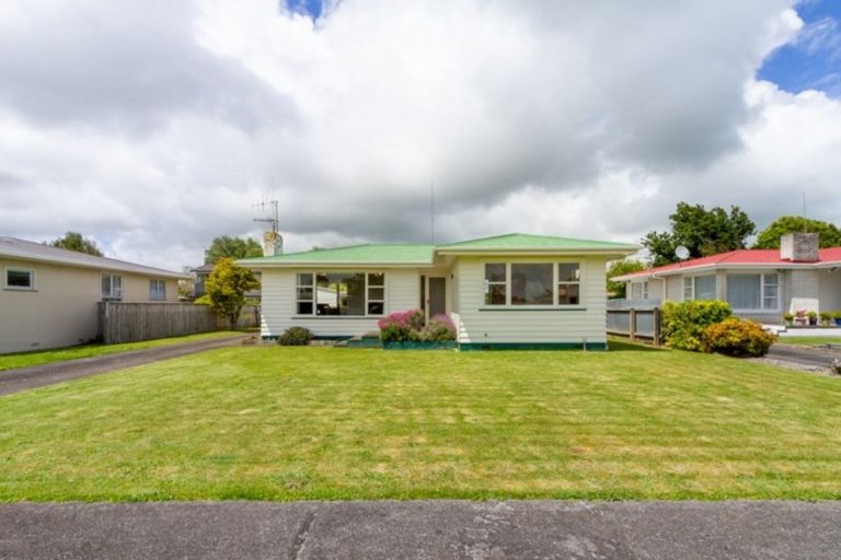 Photo of property in 20 Henare Street, West End, Palmerston North, 4412