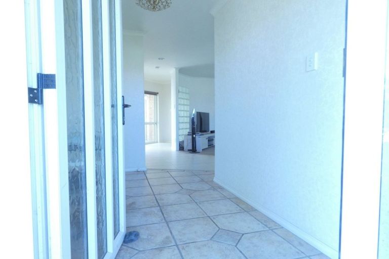 Photo of property in 37 Kensington Terrace, Gulf Harbour, Whangaparaoa, 0930