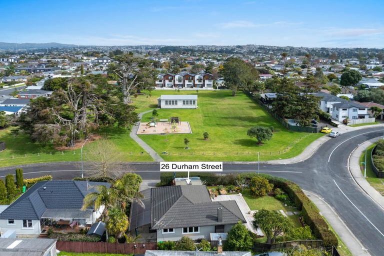 Photo of property in 26 Durham Street, Te Atatu Peninsula, Auckland, 0610