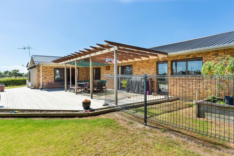 Photo of property in 1398 Glenbrook Waiuku Road, Glenbrook, Waiuku, 2681