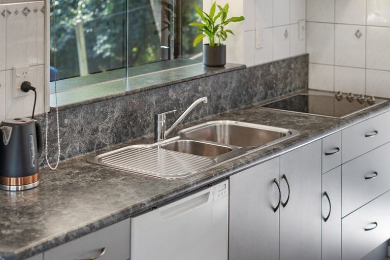 Photo of property in 1 Paratu Road, Richmond Downs, 3475