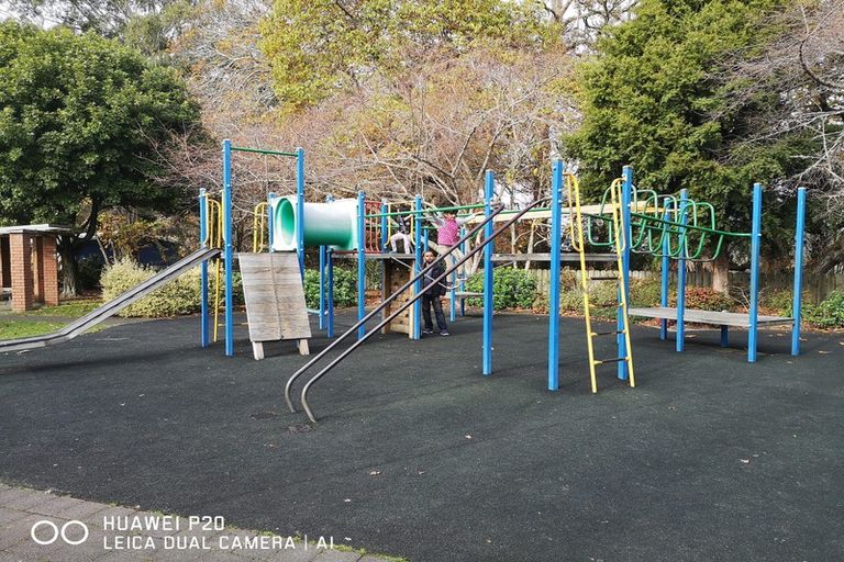 Photo of property in 10 Thornton Road, Cambridge, 3434