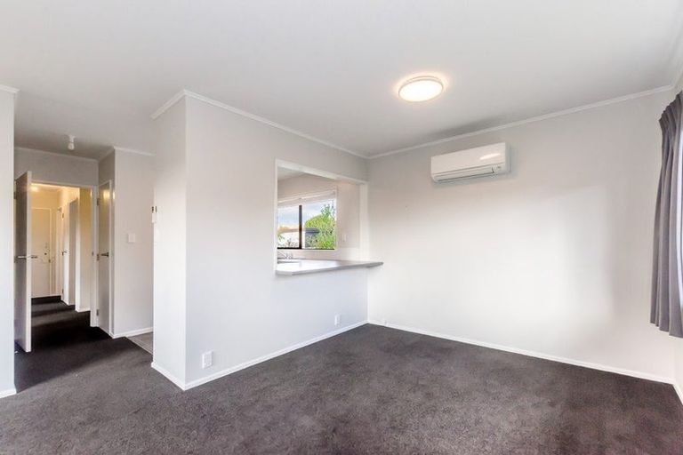 Photo of property in 10a Pohutukawa Crescent, Raumati Beach, Paraparaumu, 5032