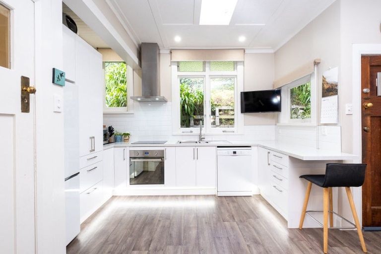 Photo of property in 4 Guys Hill Road, Hospital Hill, Napier, 4110