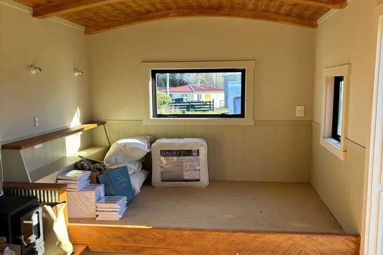 Photo of property in 2 Hill Street, Macraes, Palmerston, 9483