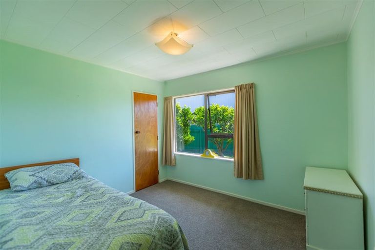Photo of property in 46 Spriggs Crescent, Greenmeadows, Napier, 4112