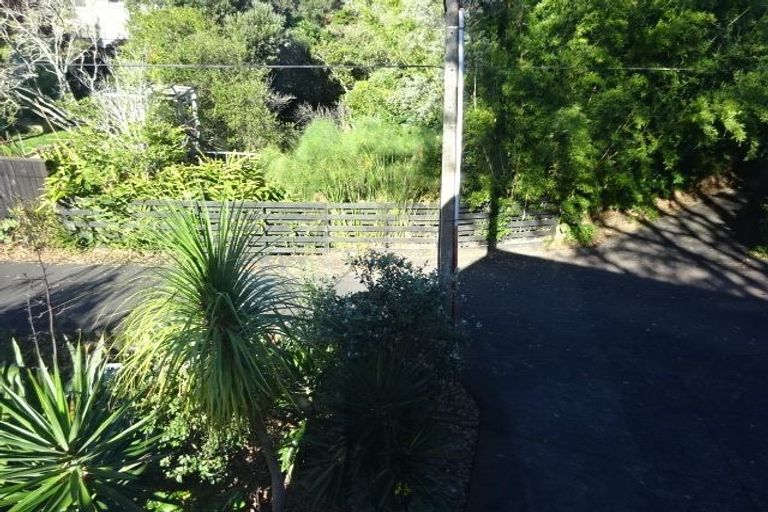 Photo of property in 956 Beach Road, Torbay, Auckland, 0630